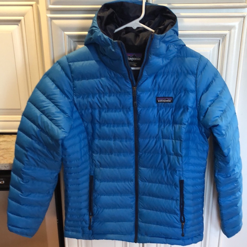 Patagonia women’s hooded jacket - sweater
